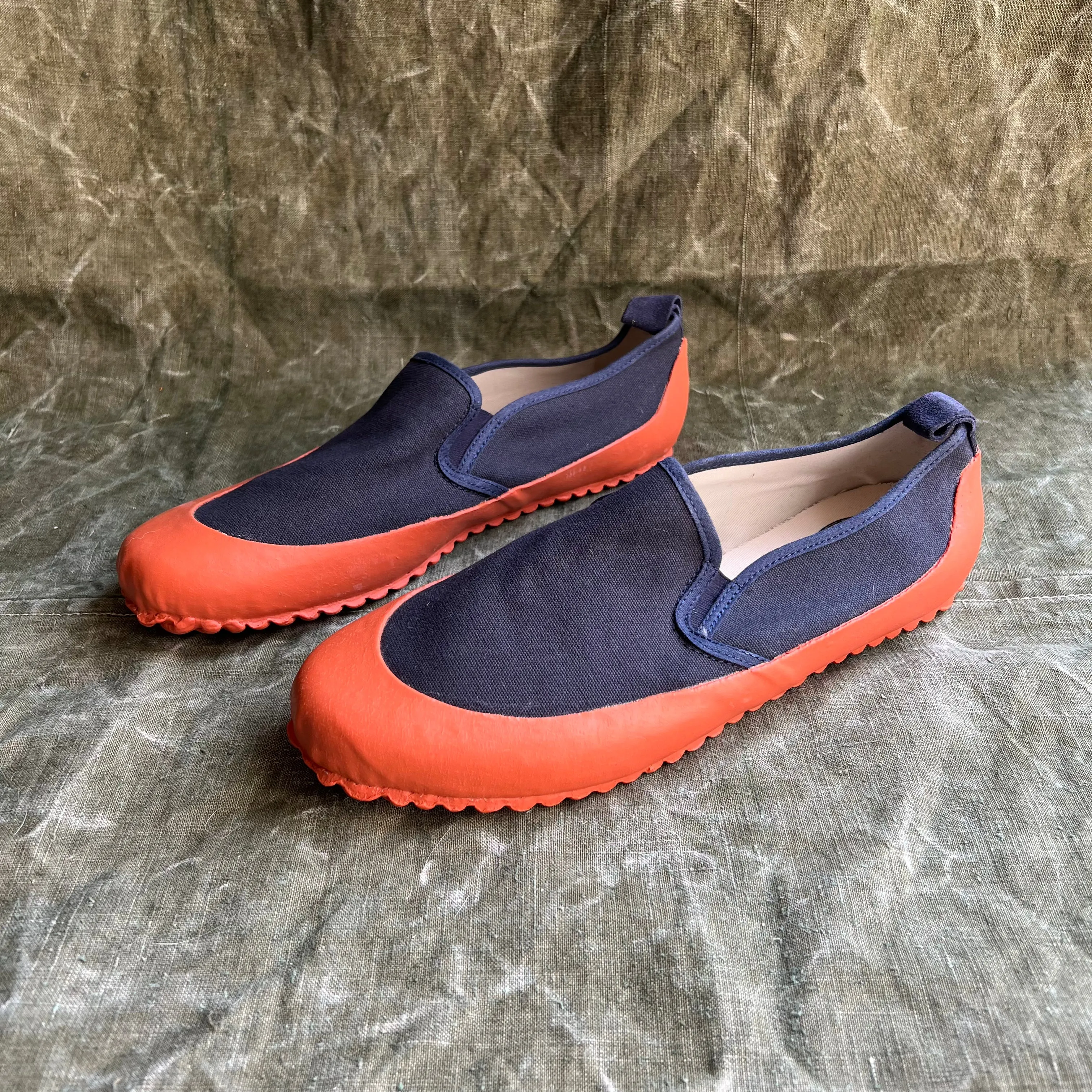 ARCHIVE SALE - MARINE SLIP ON, NAVY/ORANGE