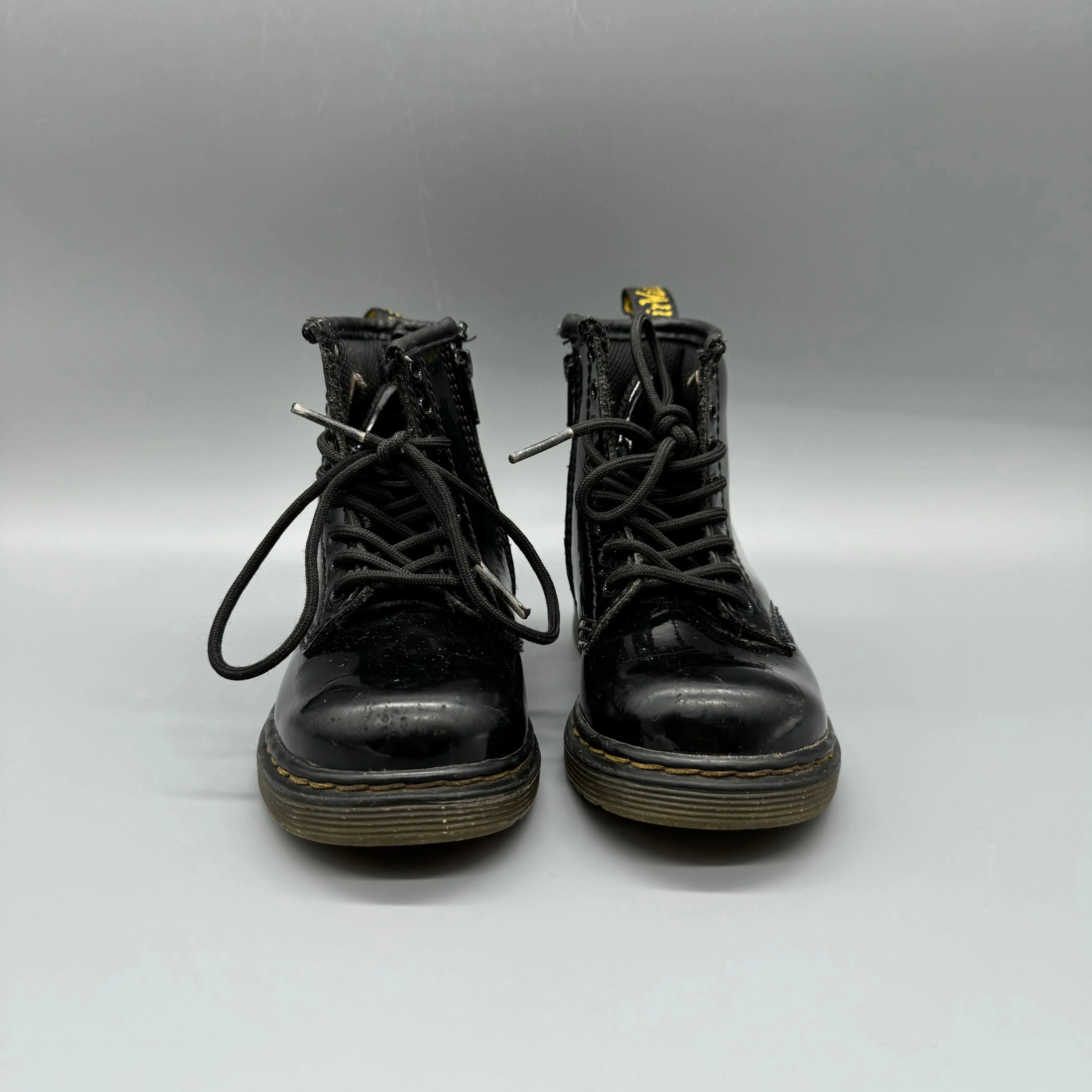 Dr. Martens / Boots / US8