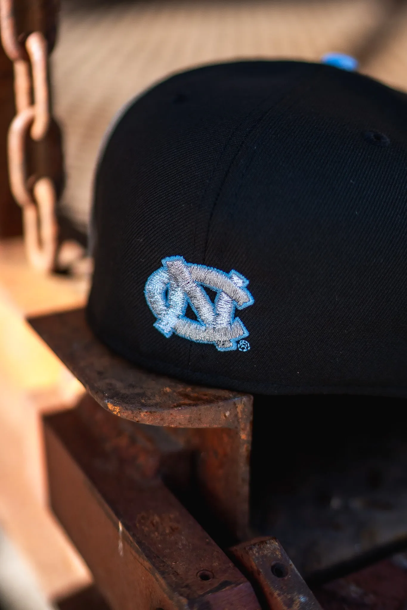 New Era North Carolina Tar Heels Grey UV (Black/Sky Paisley)