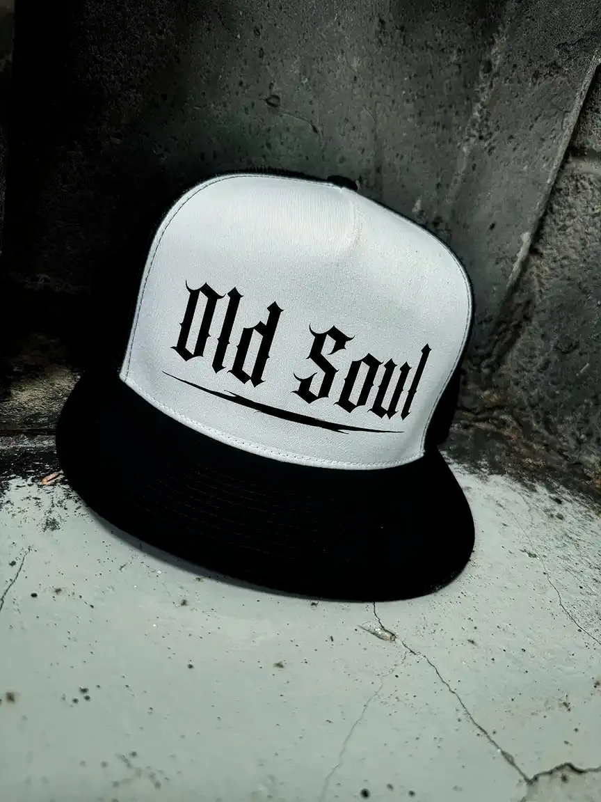 OLD SOUL BLACK & WHITE HAT